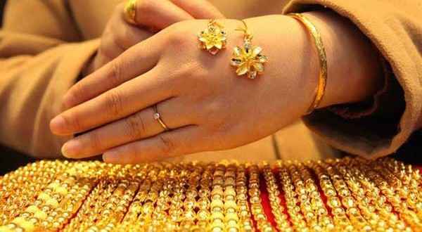 Giá vàng hôm nay 1/8 giảm mạnh 1